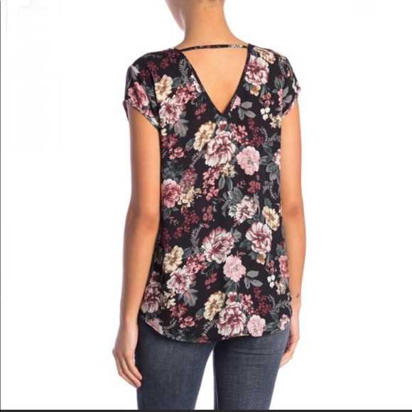 Halogen Double V-Neck High Low Top - Picture 2 of 6